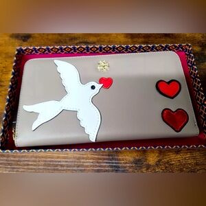 Tory Burch Continental Zip Wallet Peace Brand New w/box and tag